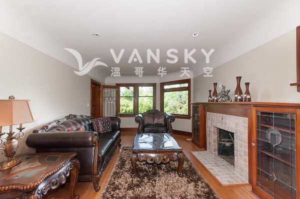 250810123505_living room.jpg